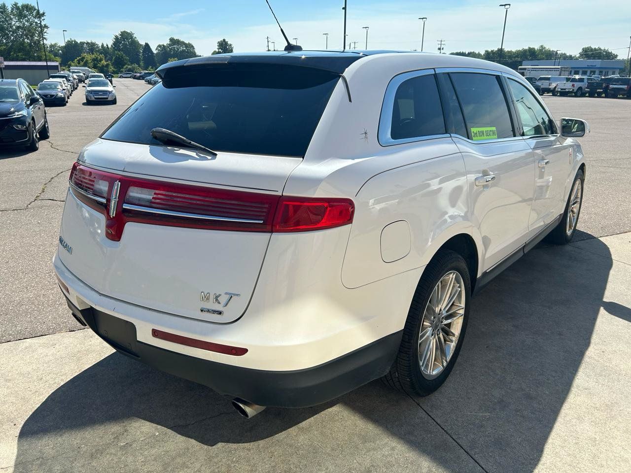 Used 2014 Lincoln MKT AWD w/ Equipment Group 201A image 5