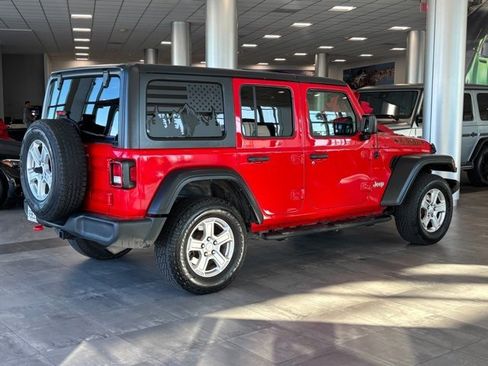 Used 2019 Jeep Wrangler Unlimited Sport S image 3