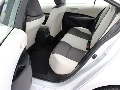 Used 2025 Toyota Corolla LE FWD image 25