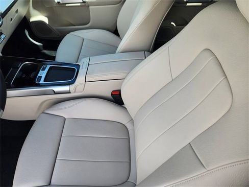 Certified 2025 Mercedes-Benz GLB 250 4MATIC image 8