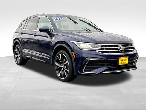 Used 2022 Volkswagen Tiguan SEL R-Line image 1