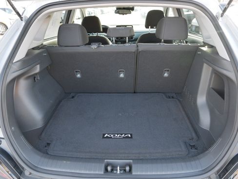 Certified 2023 Hyundai Kona SEL w/ Convenience Package image 18