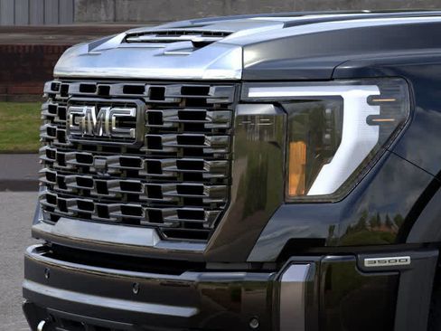 New 2026 GMC Sierra 3500 Denali Ultimate image 13