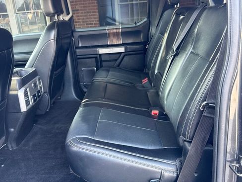 Used 2019 Ford F150 Lariat RWD image 9