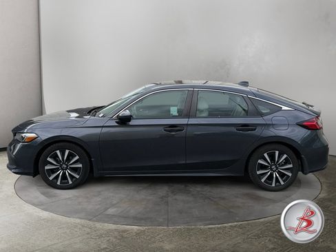 Used 2024 Honda Civic EX-L image 4