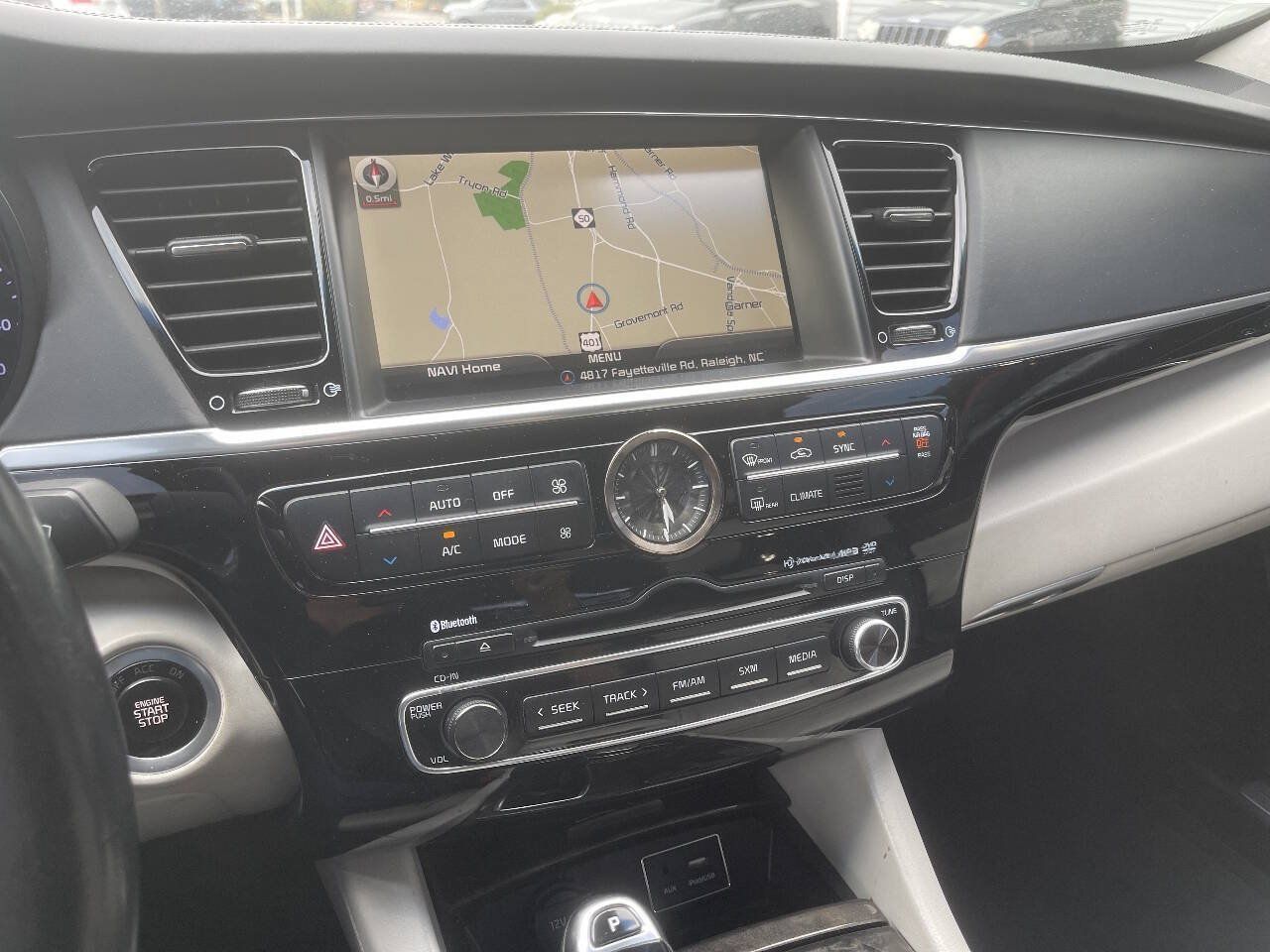 Used 2015 Kia K900 Luxury RWD image 18