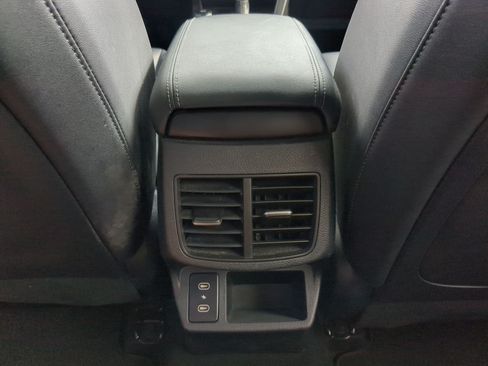 Certified 2024 Kia Seltos SX w/ SX Sunroof Package AWD/4WD image 27