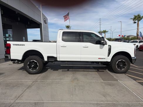 Used 2025 Ford F350 Lariat w/ Lariat Ultimate Package AWD/4WD image 8