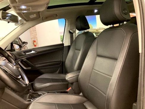 Used 2019 Volkswagen Tiguan SEL image 8