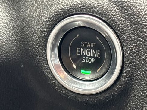 Used 2020 GMC Sierra 1500 SLT w/ X31 Off-Road Package image 16