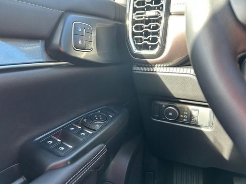 New 2025 Ford Ranger Lariat w/ FX4 Off-Road Package image 46