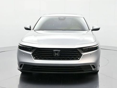 Used 2024 Honda Accord EX-L image 2