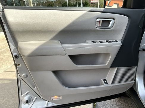 Used 2011 Honda Pilot EX image 12