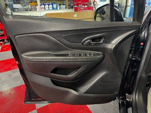 Used 2018 Buick Encore Preferred image 13
