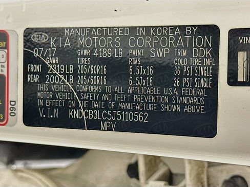 Used 2018 Kia Niro LX FWD image 12