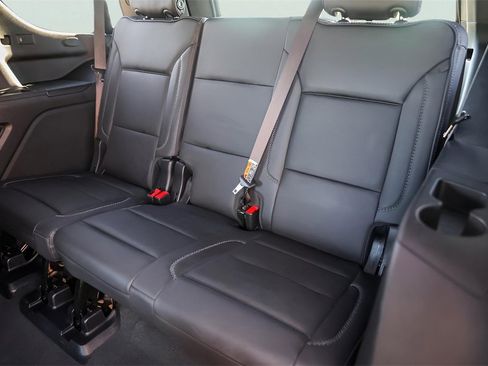 Certified 2025 GMC Yukon Denali image 26