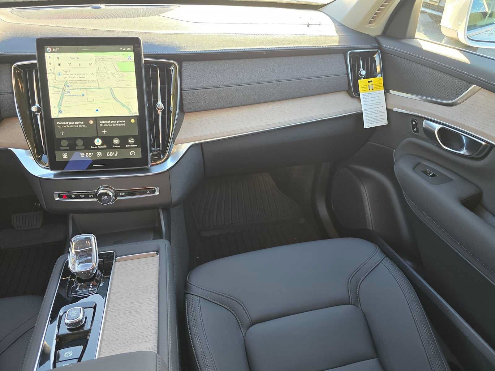 Used 2026 Volvo XC90 B6 Plus w/ Protection Package AWD/4WD image 19