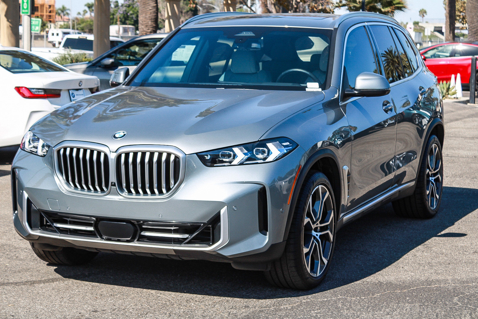 Used 2024 BMW X5 sDrive40i w/ Premium Package RWD image 3