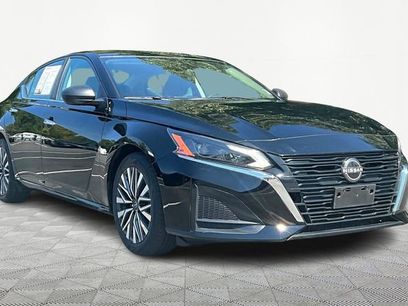 Used 2024 Nissan Altima 2.5 SV