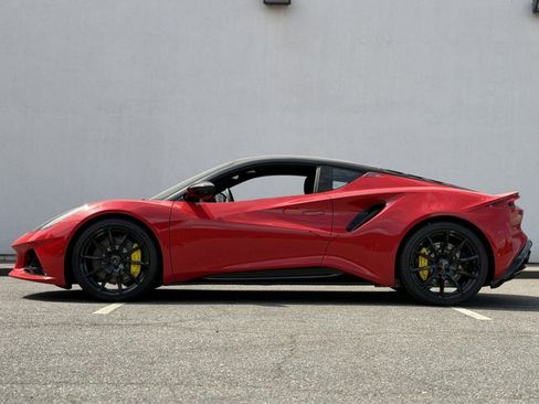 Used 2025 Lotus Emira RWD image 4