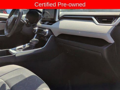 Certified 2024 Toyota RAV4 XLE AWD/4WD image 28