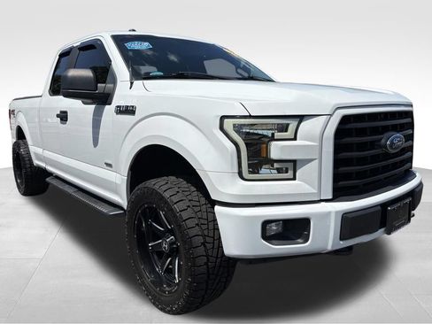 Used 2017 Ford F150 XL w/ Equipment Group 101A Mid AWD/4WD image 7