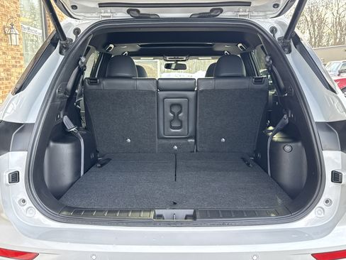 Used 2022 Mitsubishi Outlander SEL image 13