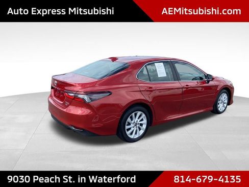 Used 2023 Toyota Camry LE image 7