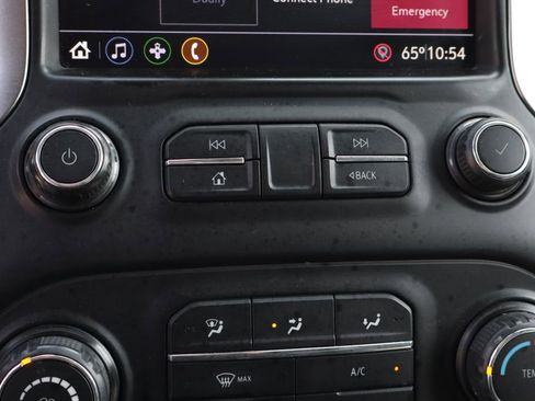 Used 2020 Chevrolet Silverado 3500 LT AWD/4WD image 32
