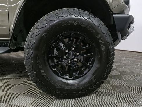 Used 2025 Ford Bronco Raptor AWD/4WD image 13