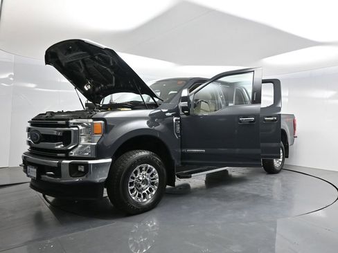 Used 2021 Ford F250 XLT w/ XLT Premium Package AWD/4WD image 37
