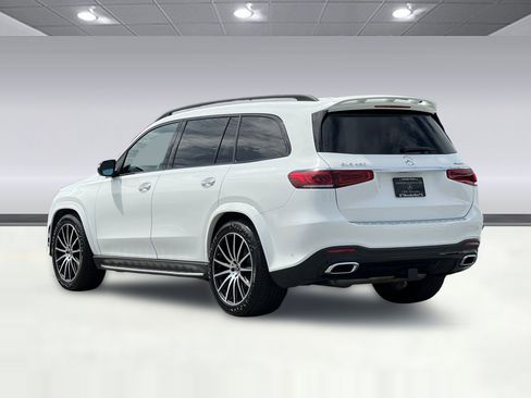 Used 2023 Mercedes-Benz GLS 450 4MATIC image 3