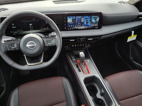 New 2026 Nissan Kicks SR w/ SR Premium Package image 2