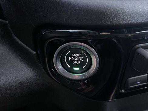 New 2025 Chevrolet Silverado 1500 High Country AWD/4WD image 9
