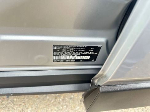 Used 2025 Toyota RAV4 XLE image 29