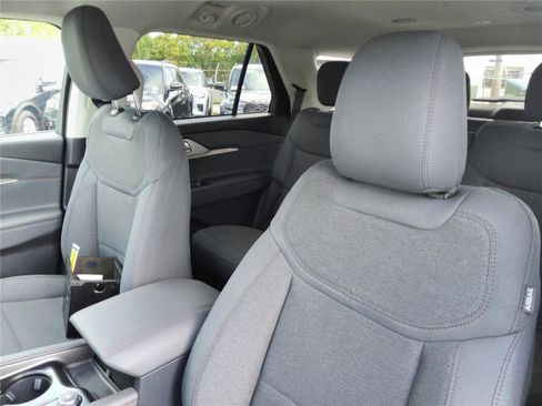 New 2026 Ford Explorer Active image 13