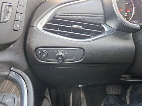 Used 2024 Chevrolet Malibu LT FWD image 21