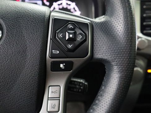 Used 2021 Toyota 4Runner SR5 Premium image 17