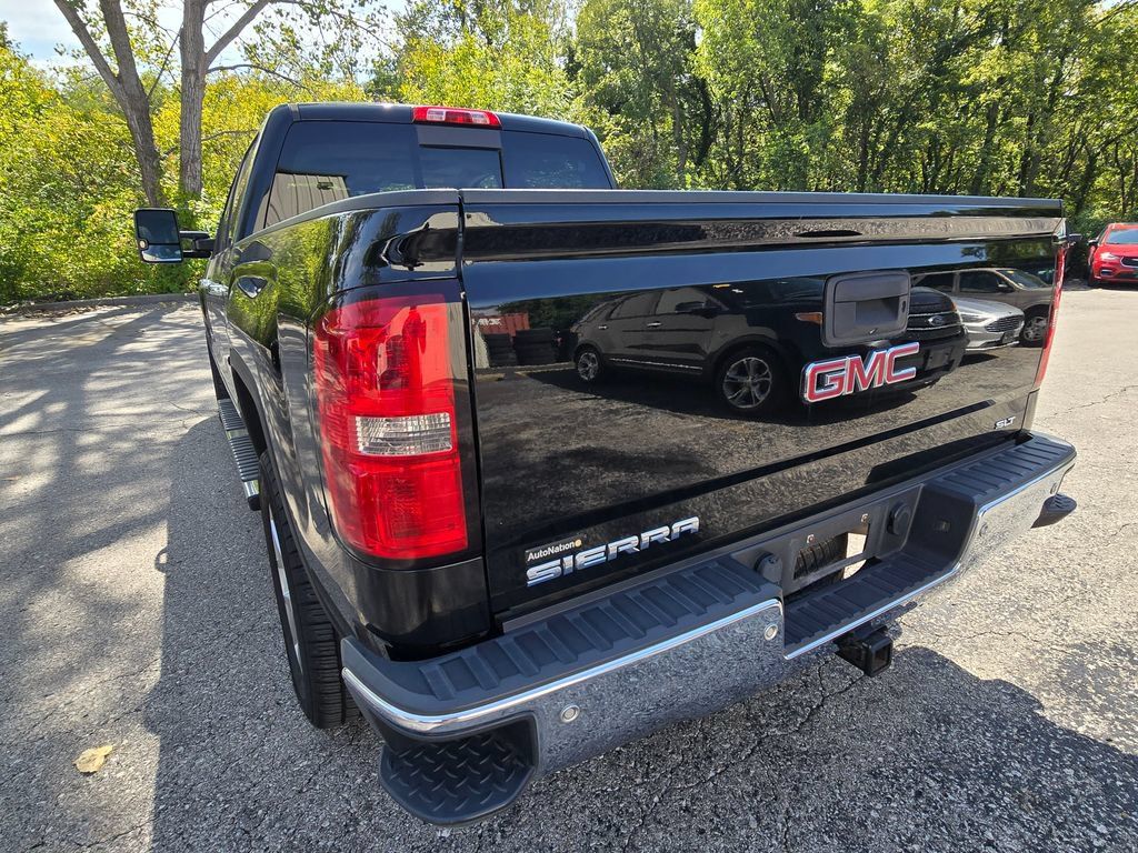 Used 2015 GMC Sierra 1500 SLT w/ SLT Crew Cab Value Package AWD/4WD image 5