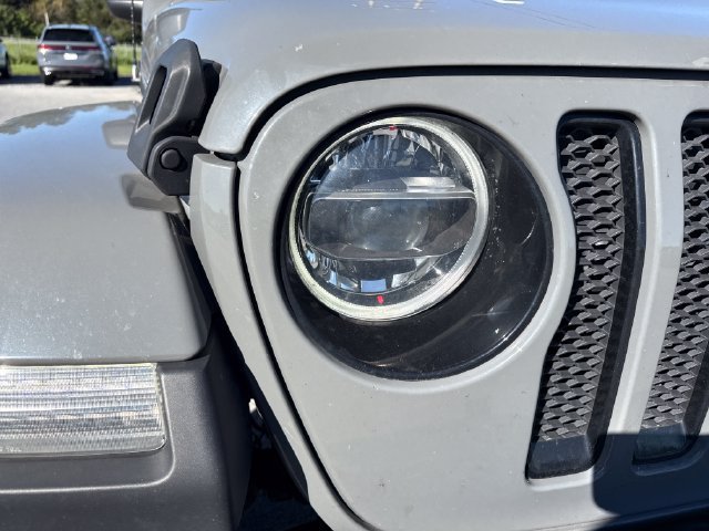 Used 2021 Jeep Wrangler Unlimited Sahara AWD/4WD image 10