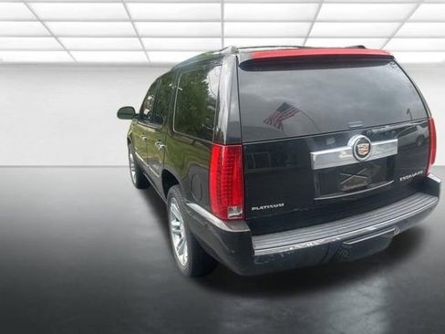Used 2012 Cadillac Escalade Platinum AWD/4WD image 10