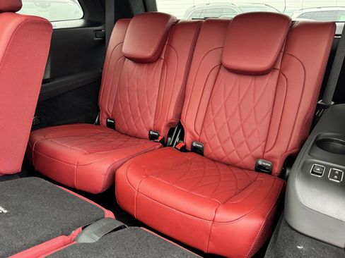 New 2025 Mercedes-Benz GLS 63 AMG 4MATIC image 34