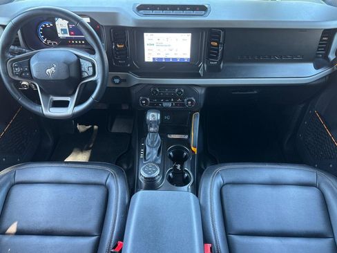 Certified 2023 Ford Bronco Badlands image 3