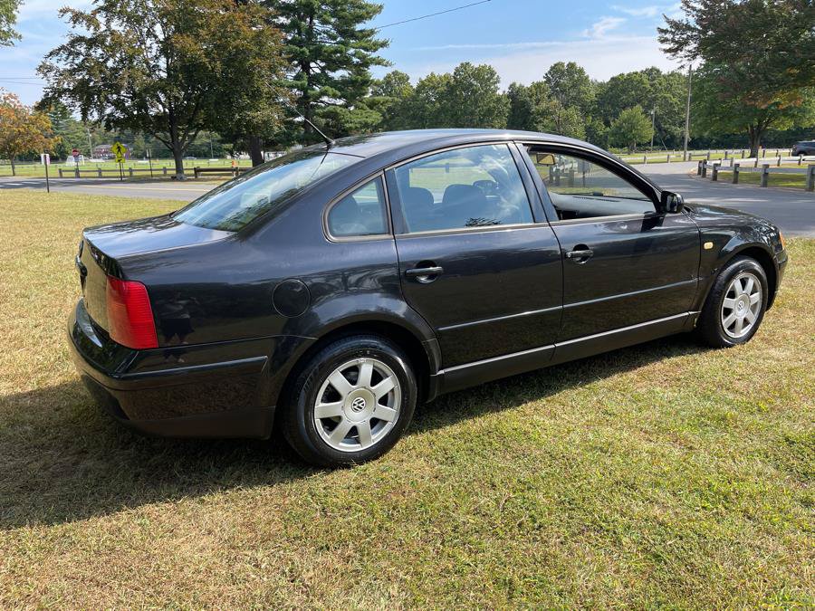 Used 1999 Volkswagen Passat GLS FWD image 6