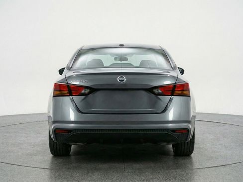 Used 2025 Nissan Altima 2.5 SV image 7