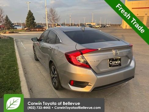 Used 2018 Honda Civic EX-T image 6