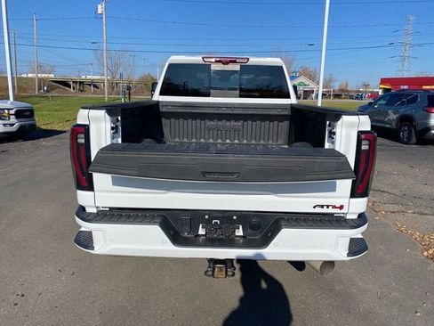 Used 2025 GMC Sierra 3500 AT4 w/ AT4 Premium Plus Package image 25
