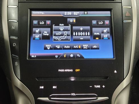 Used 2014 Lincoln MKZ AWD w/ Equipment Group 102A Reserve image 20