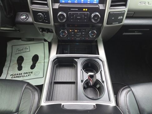 Used 2020 Ford F350 Lariat w/ Lariat Ultimate Package image 33
