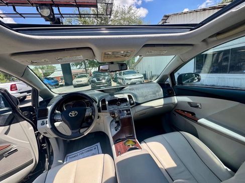 Used 2009 Toyota Venza FWD image 17